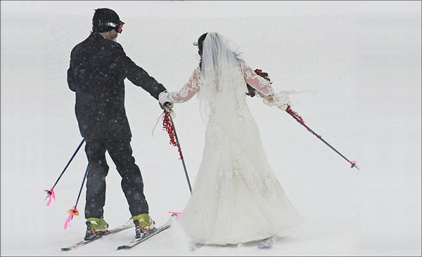 The water skiing wedding