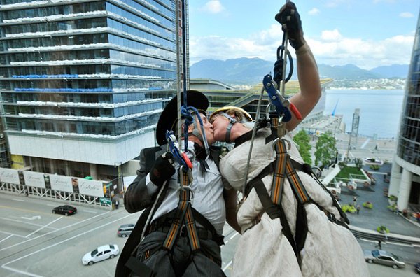 Rappelling wedding