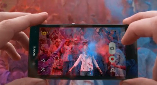 Avoid those Holi selfies 