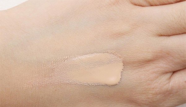Matching Foundation on Hand