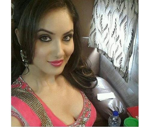 Have You Seen Puja Banerjee's Adorable Instagram Pictures?