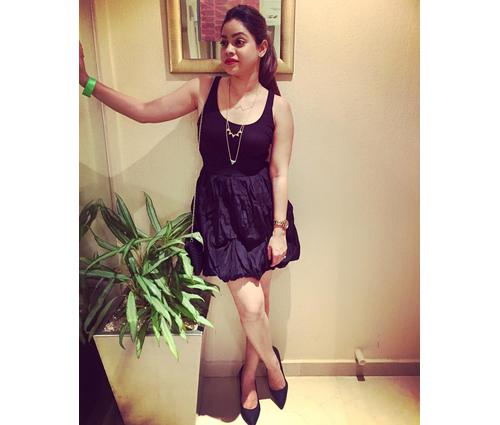 Some Rare Pictures of Sumona Chakravarti We Bet You Have Never Seen Before.