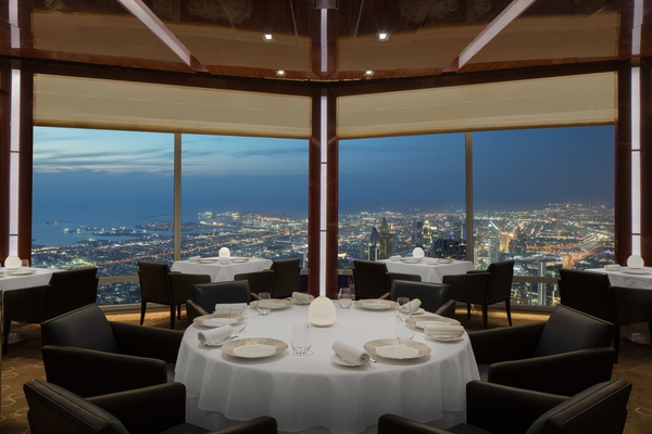 Top 6 Unique Dining Experiences in Dubai